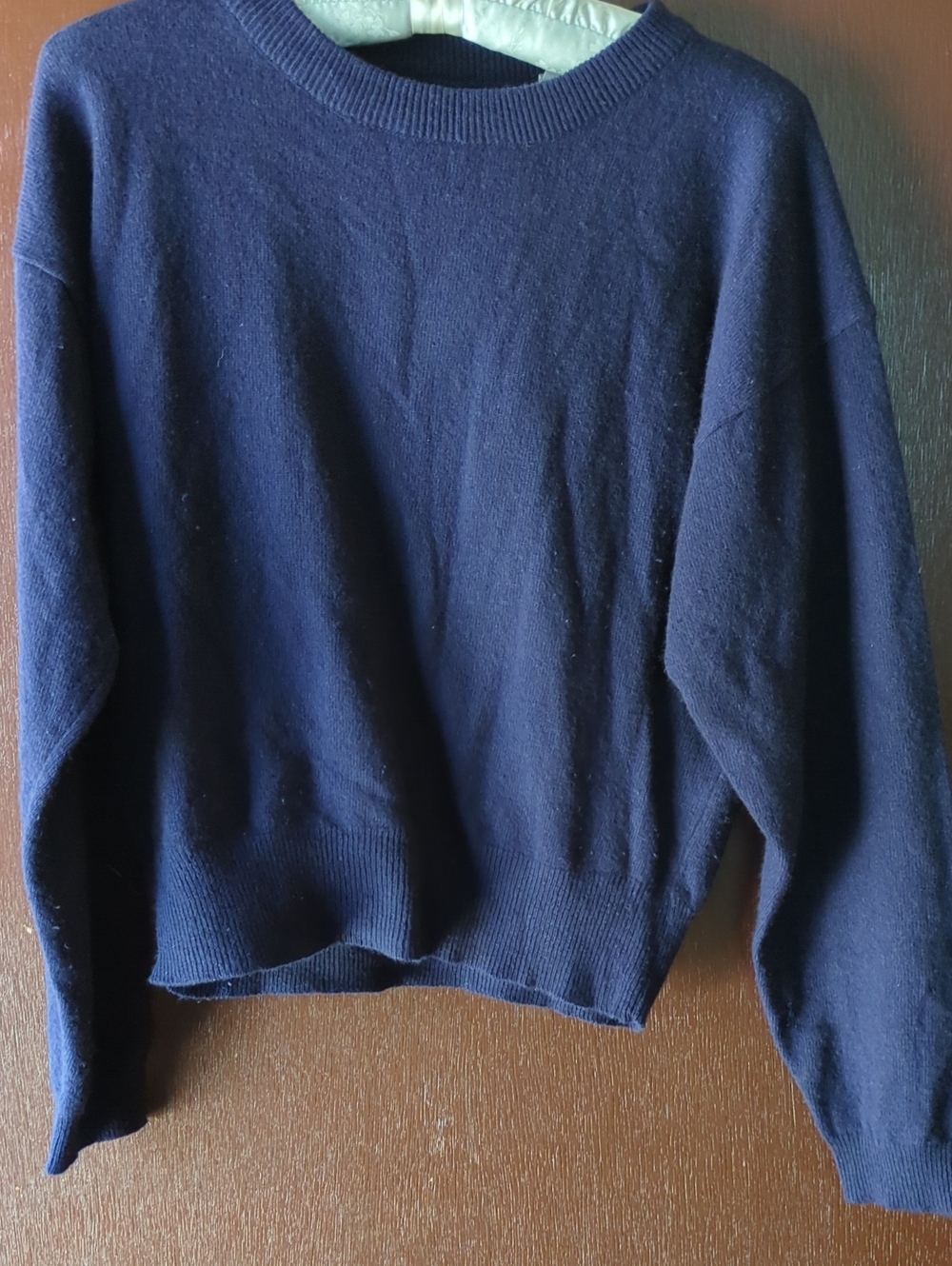 Women’s Navy Cashmere Crewneck Sweater Size M